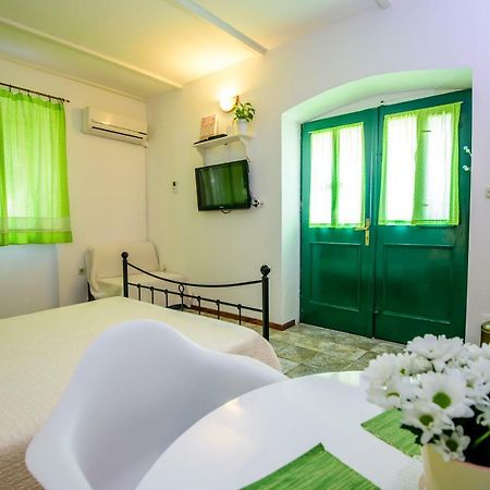 Rustica Apartments ชิเบนิก ภายนอก รูปภาพ
