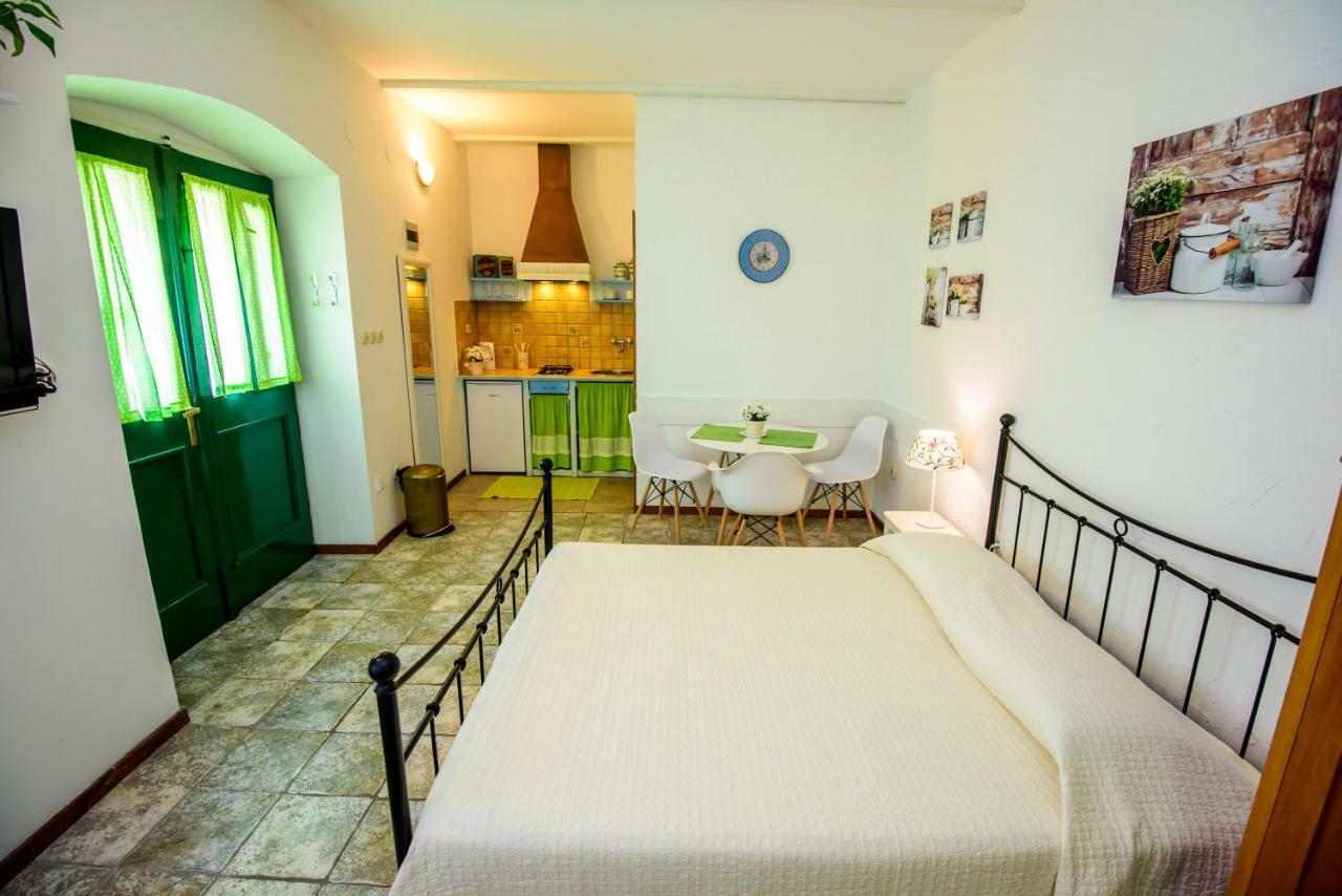 Rustica Apartments ชิเบนิก ภายนอก รูปภาพ